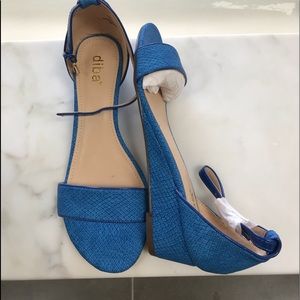 Beautiful blue wedges by Diba